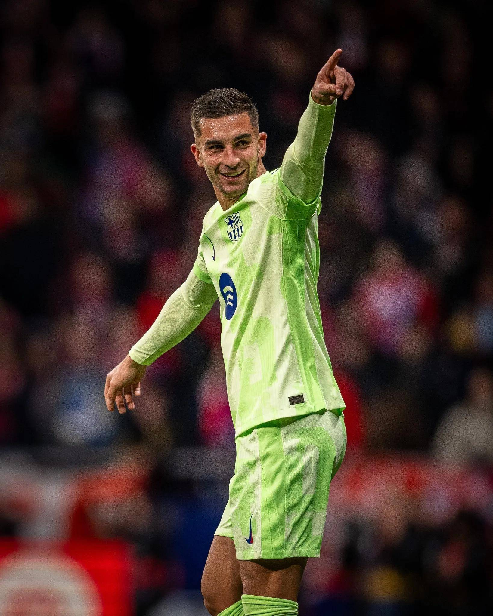 包含马竞稳固中场控制，持续施压对手制造机会的词条