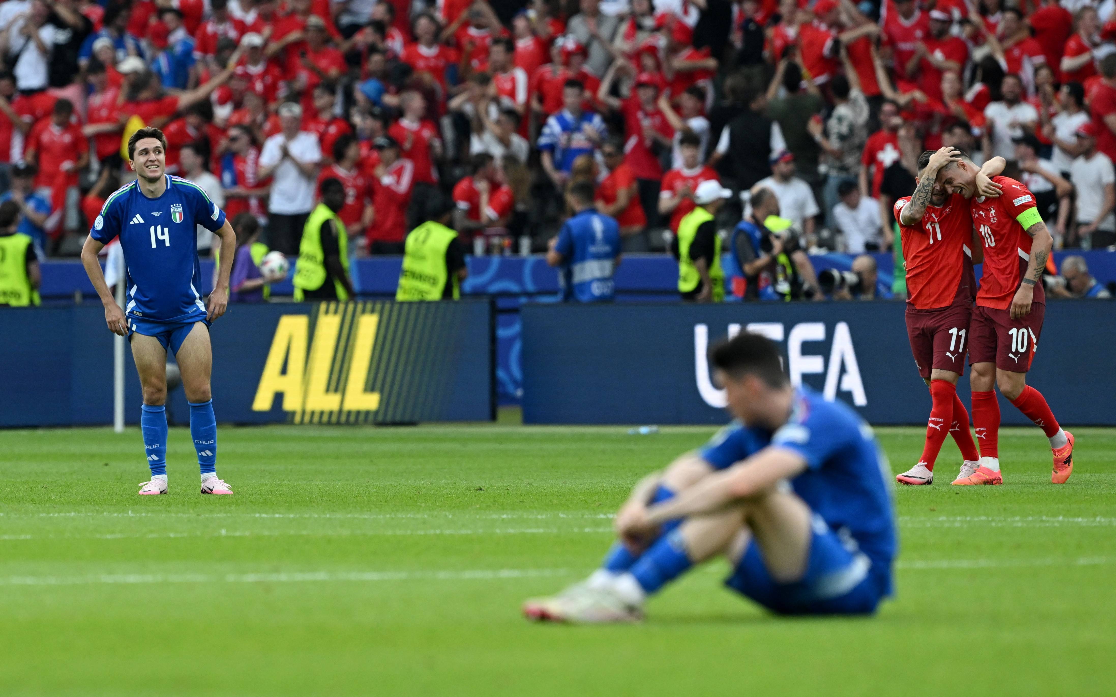 欧预赛：瑞典队取得胜利，成功晋级